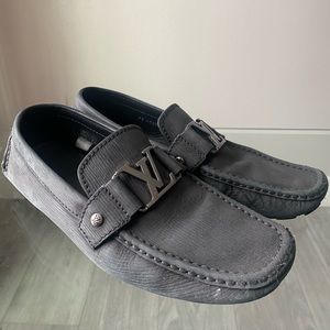 Mens Louis Vuitton navy loafer shoes in size 7.5